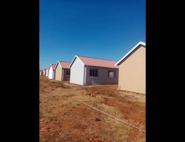 3 BEDROOM HOUSE FOR SALE IN LENASIA SOUTH